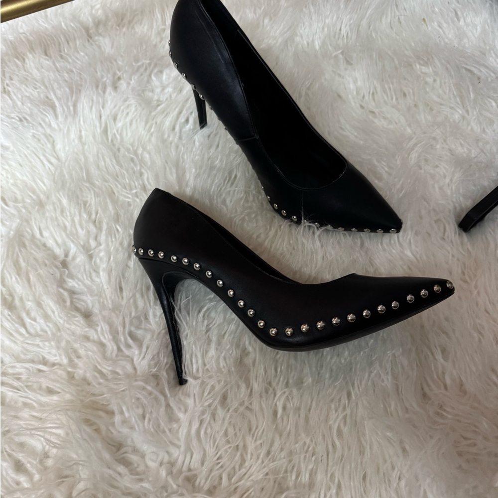 Wild Diva Lounge Elegant Black Studded Heels